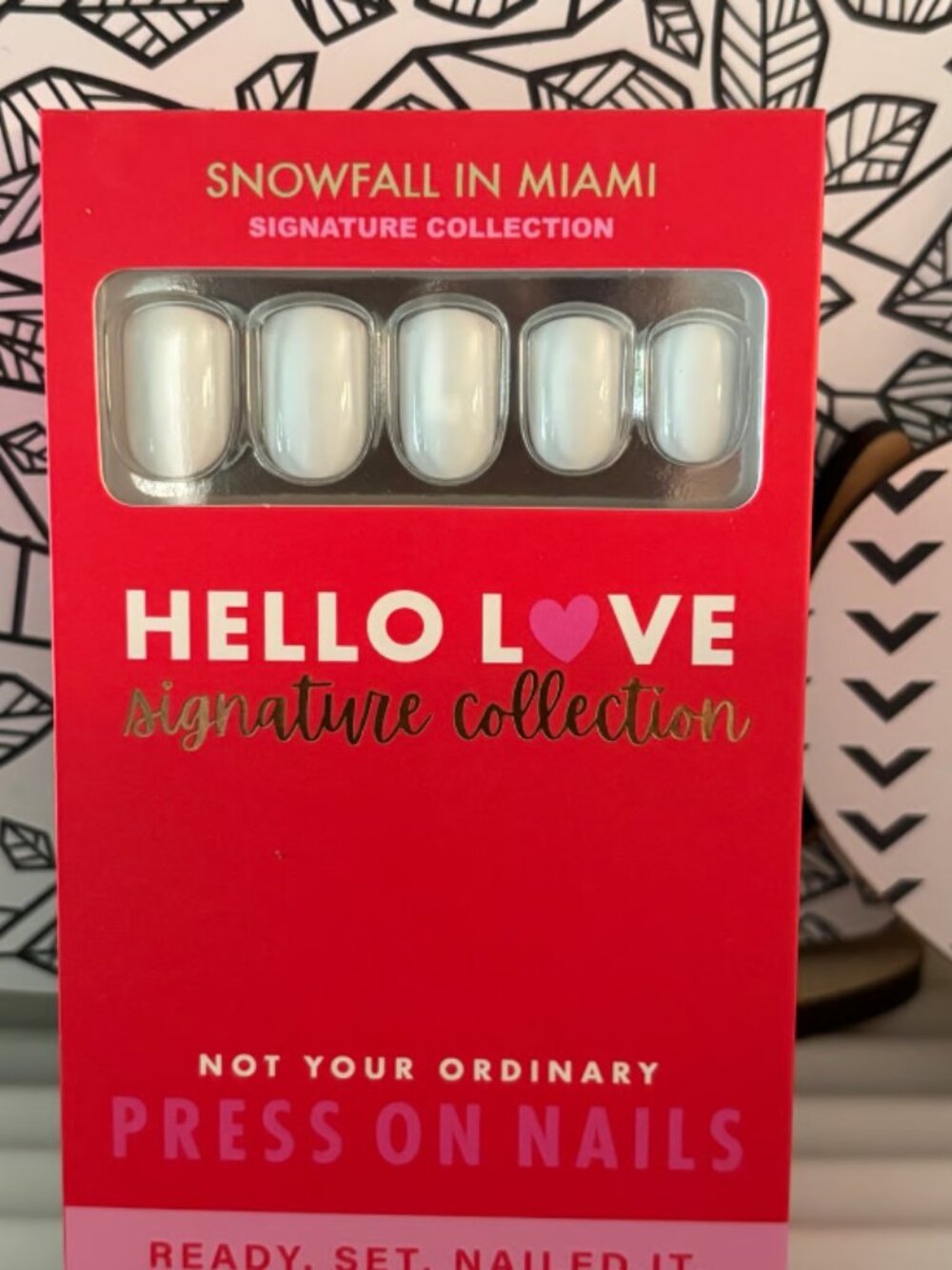 Hello Love Snowfall In Miami Signature Collection Press On Nails